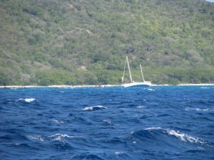 Boat aground on SE shore of Mayreau